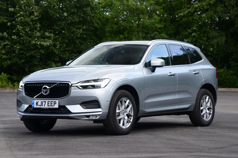 Volvo XC60 D4 Momentum (UK) '2017